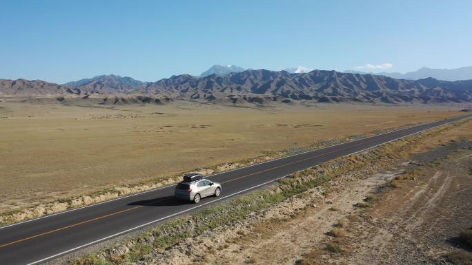 原创 新疆汽车公路旅行独山子大峡谷航拍