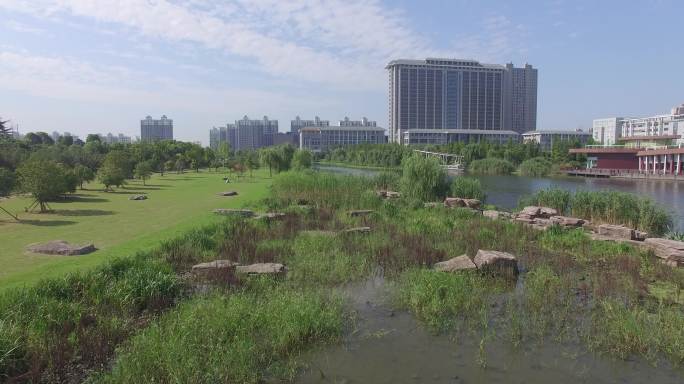 常州 科教城 现代建筑 湖面 绿化