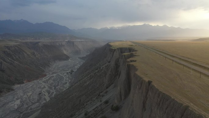 原创 新疆塔城安集海大峡谷自然风光航拍