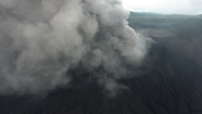 布罗莫火山鸟瞰图消防环保环境