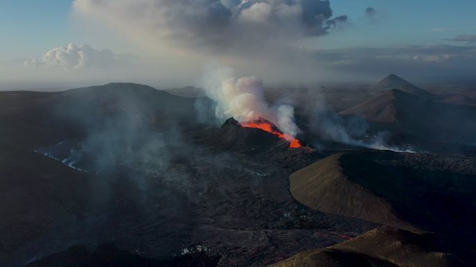冰岛Fagradalsfjall火山喷发鸟瞰图