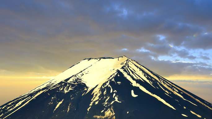 日本钻石富士雪盖罐头