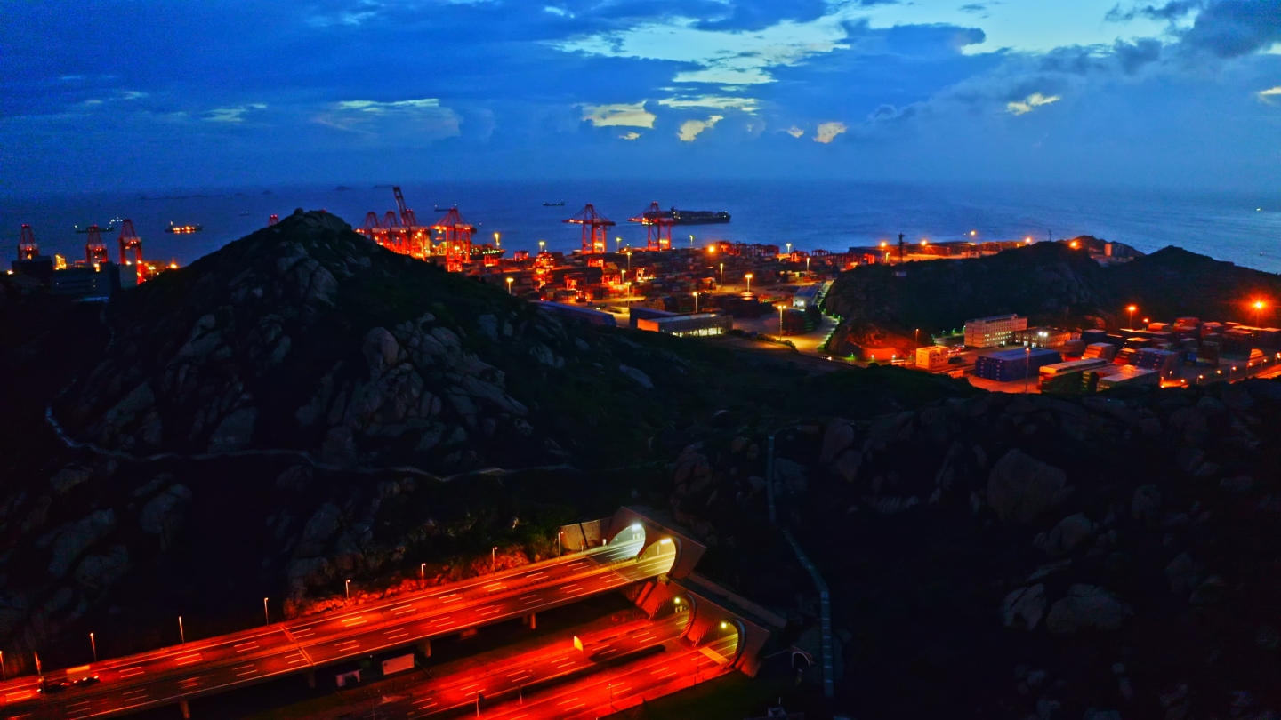 上海洋山深水港码头夜景4K超清航拍