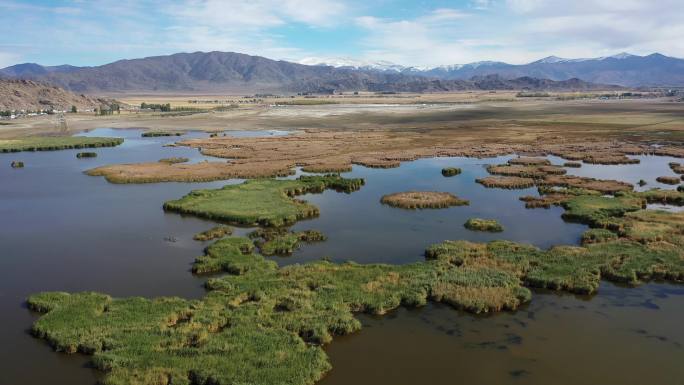 原创 新疆富蕴县可可苏里湖泊湿地自然风光