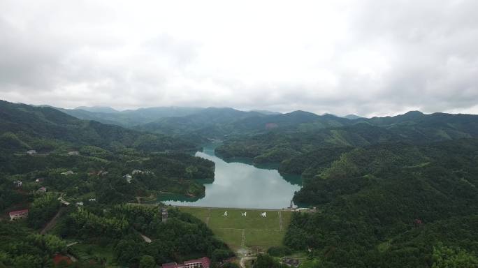 大气长沙县乌川湖多角度4k航拍