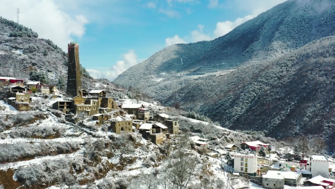 金川雪景