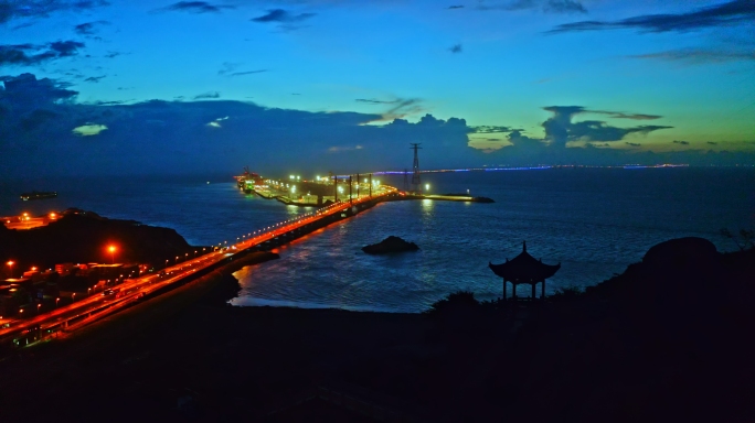 上海东海大桥洋山深水港码头夜景4K航拍
