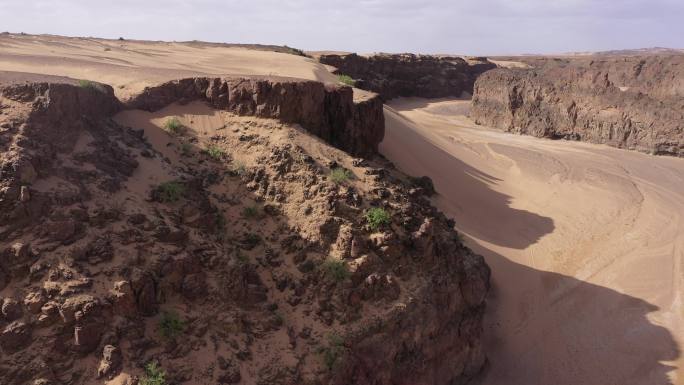 戈壁峡谷防沙治沙 环境治理抗旱