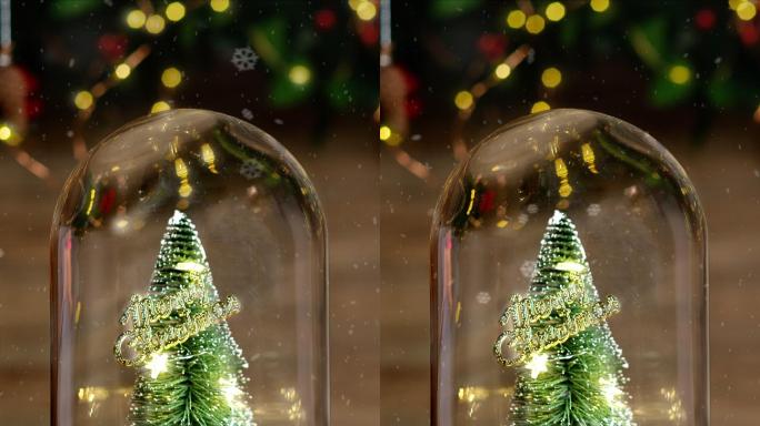 垂直圣诞快乐和新年快乐圣诞树和圣诞老人，玻璃圆顶装饰，木质背景为精致的驯鹿、松果饰物