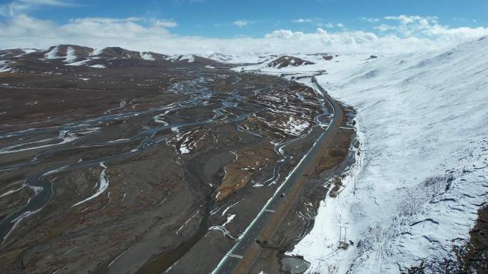 原创三江源国家公园黄河源巴颜喀拉雪山公路