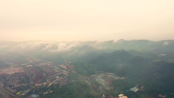 高空航拍城市山脉自然风光