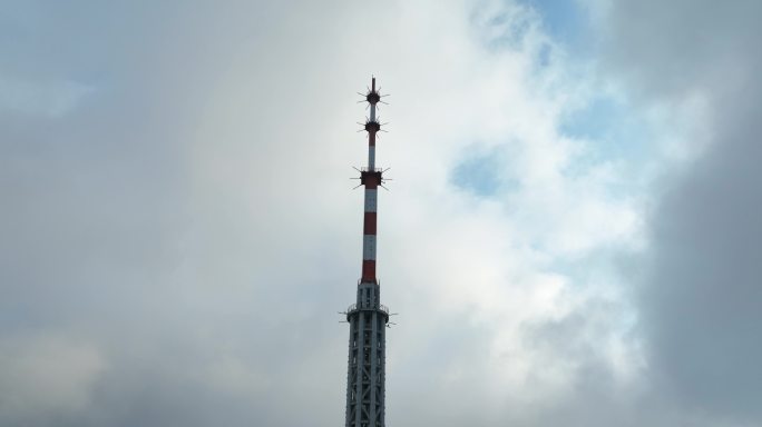 广州塔塔尖天线桅杆
