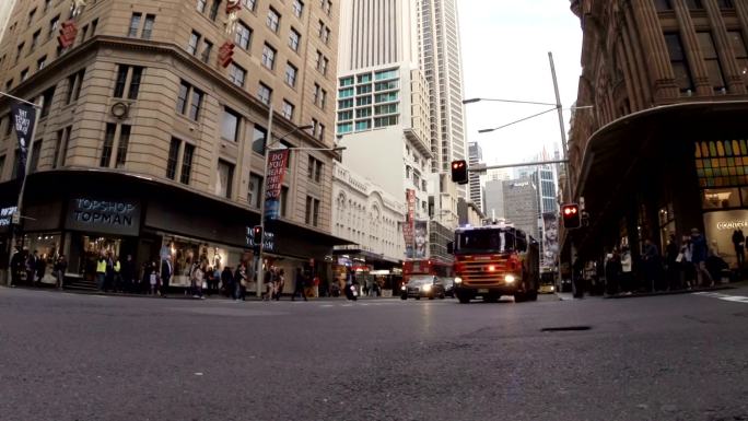 城市交通中的消防车