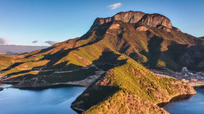 泸沽湖奇岛奇峰高山山川雄伟