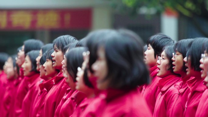 备战高考 下楼梯 学生 百日誓师