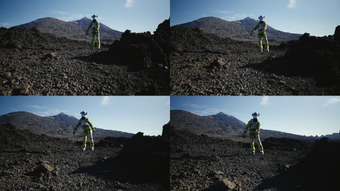 在月球上散步。女宇航员探索灰色山脉。查看视图