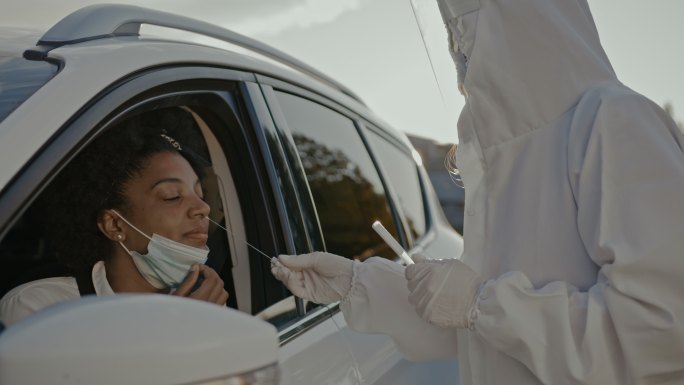 2019冠状病毒疾病检测中的慢动作驾驶