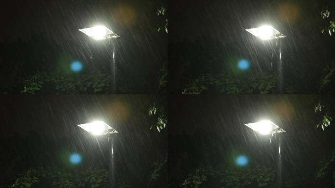 黑夜下雨 下雨 楼房  雷声 闪电 路灯