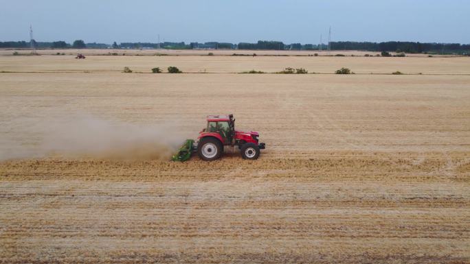 4K航拍春耕春种机械耕种传统耕种现代农业