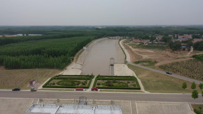 山东德州:潘庄引黄闸向京杭大运河补水