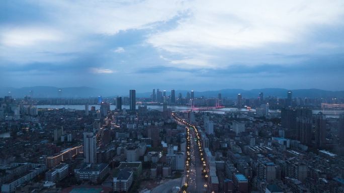 南昌日转夜城市车流双子塔八一桥延时