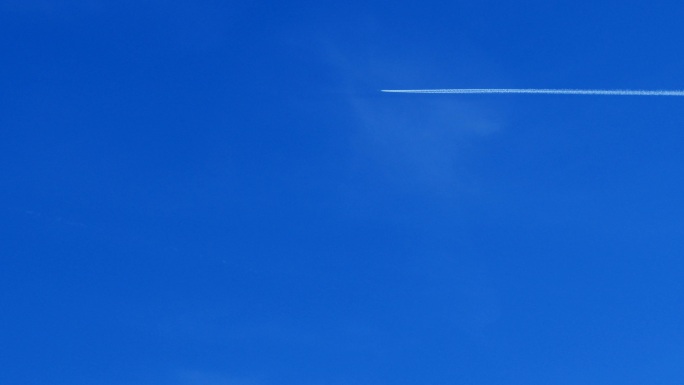 航空拉线划线蓝天
