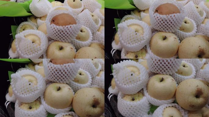 超市里的亚洲梨果蔬鸭梨绿色美食