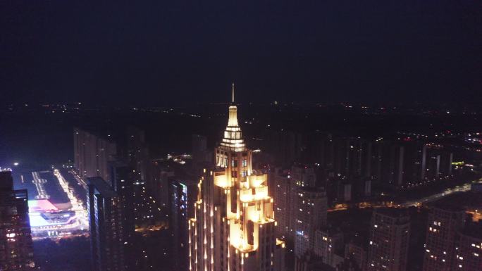 夜间城市景观的现代摩天大楼