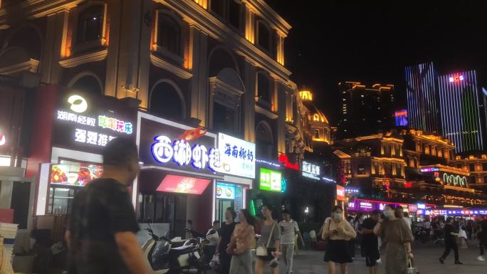 渔人码头长沙商业步行街夜景延时人流江边