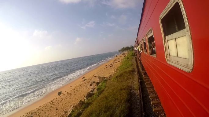斯里兰卡海上小火车