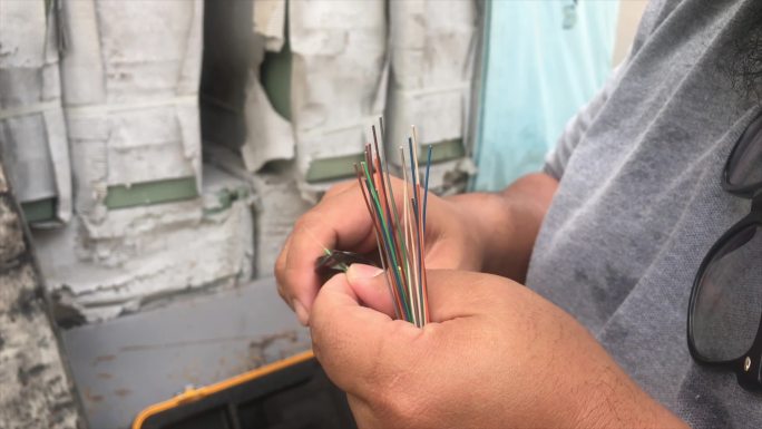 光纤电缆剪网线水晶头接网线