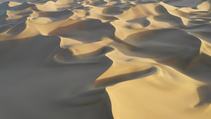 美丽的沙丘沙山航拍视频