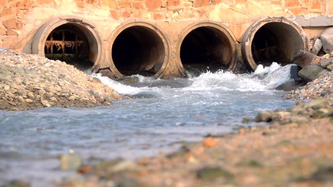排水涵洞，慢动作工业污水处理排污管道生活