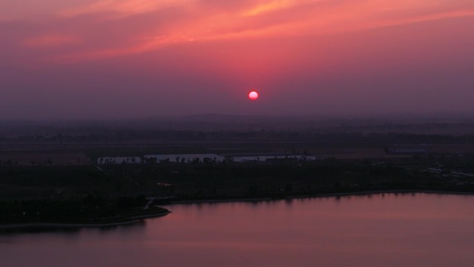 黄昏日落夕阳晚霞滑县航拍西湖