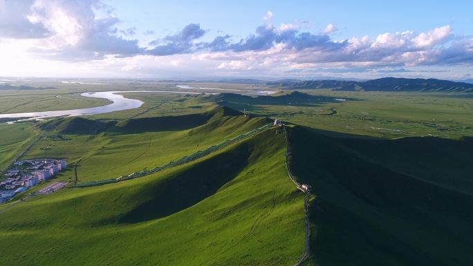 四川阿坝州唐克乡黄河九曲十八弯景区航拍