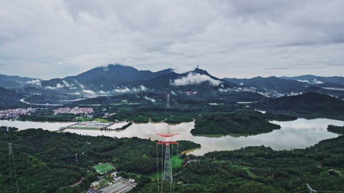 【航拍】雨后深圳梧桐山云海深圳水库