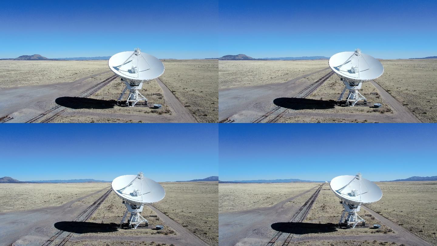 新墨西哥州的超大阵列是用于射电天文学的巨型射电望远镜，用于研究天体和来自外层空间的无线电波