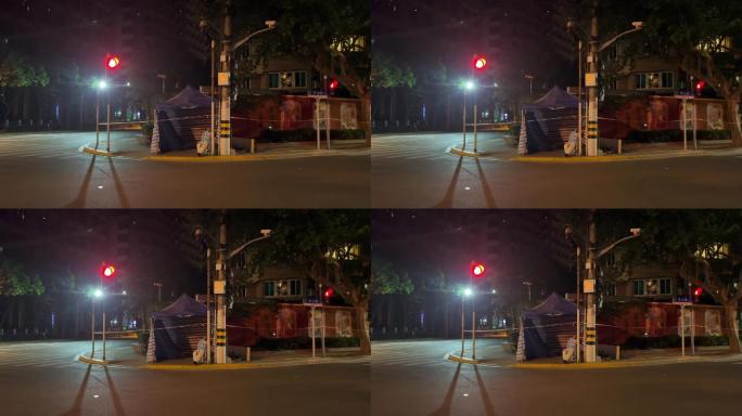 上海封城中的夜晚街道