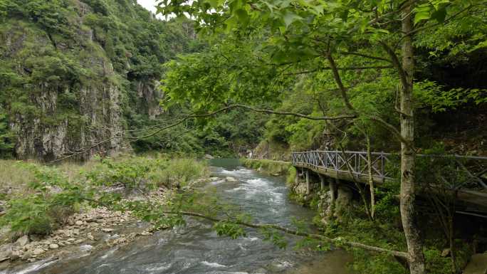 浙江温州楠溪江石桅岩景区