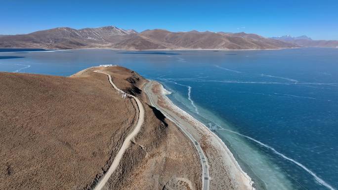 西藏山南浪卡子县羊湖羊卓雍措