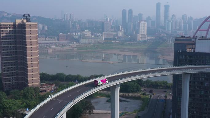 低空航拍重庆苏家坝立交桥交通车流空镜