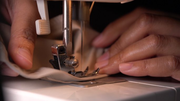 缝纫机女裁缝裁衣机补衣裳缝裤子缝衣服学习