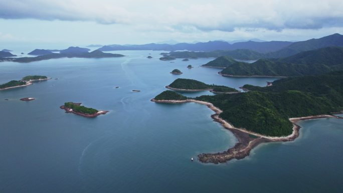 4k航拍深圳盐田海岛大海风景