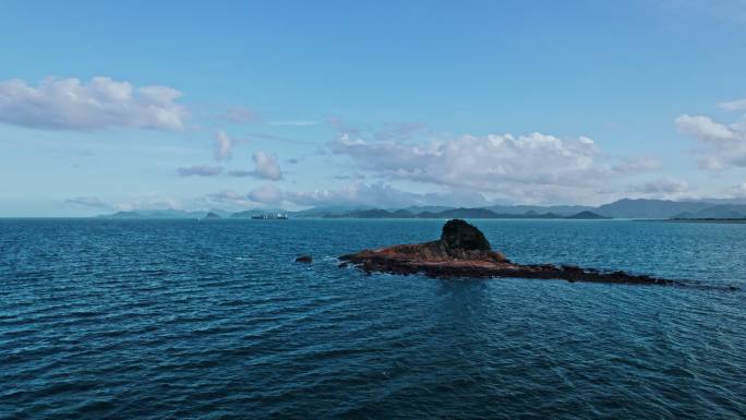 4k航拍深圳盐田海岛大海风景