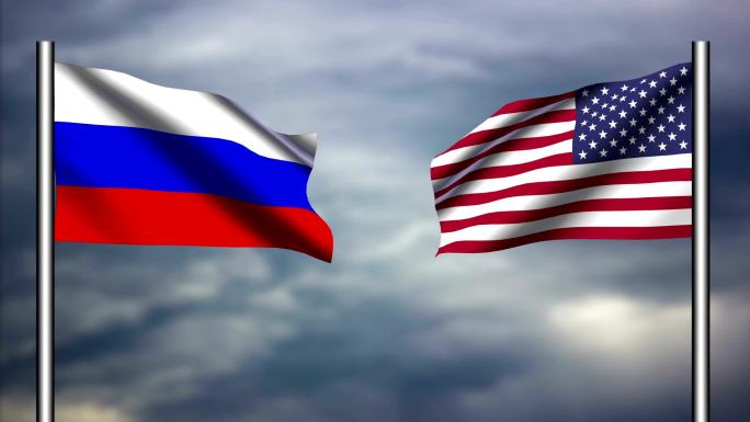 美国和俄罗斯国旗迎面飘扬
