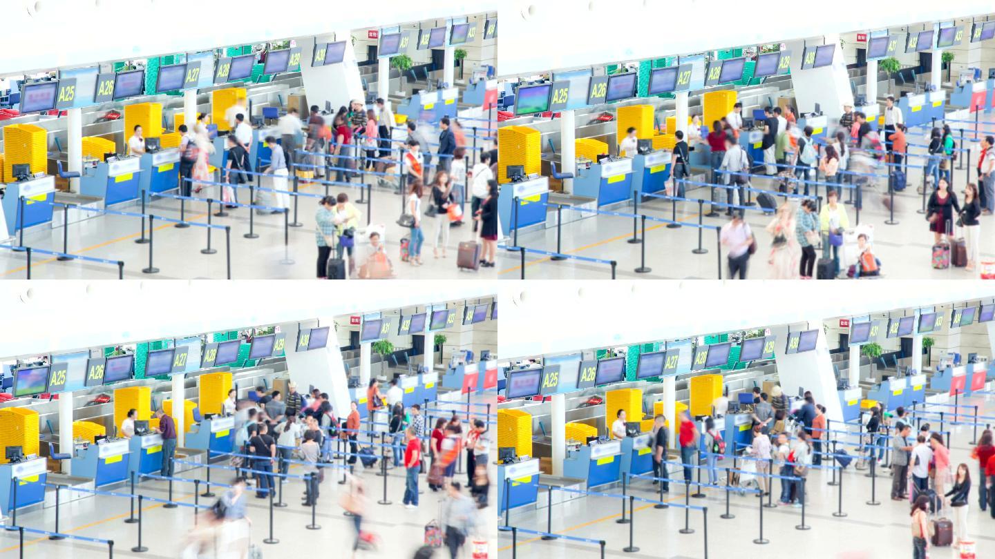 旅客拥挤在机场值机柜台大厅时间流逝