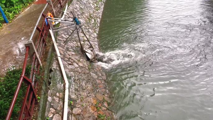 广东广州台风降水雨水天气河涌污水处理