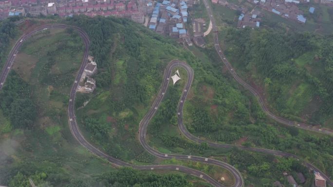 航拍山间云雾公路