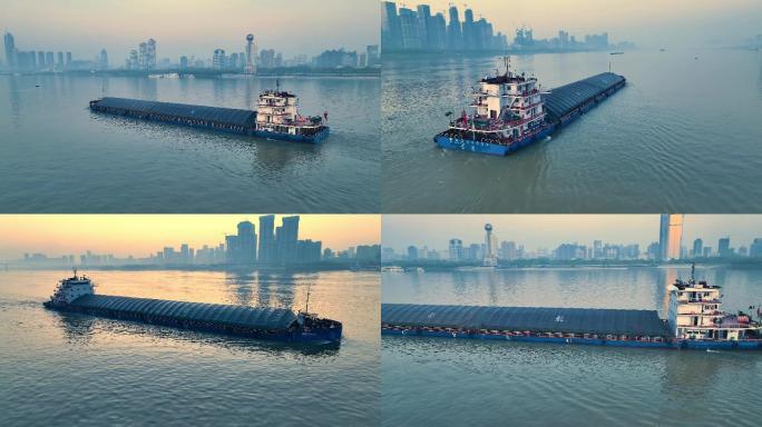 武汉长江清晨航行的货船