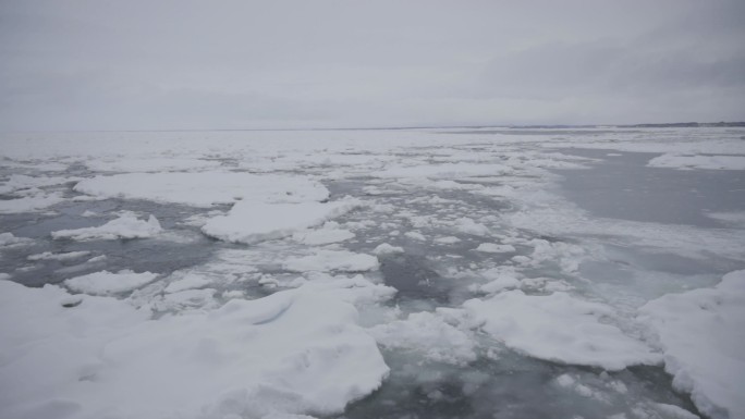 日本北海道Abashiri海破冰船上的视图